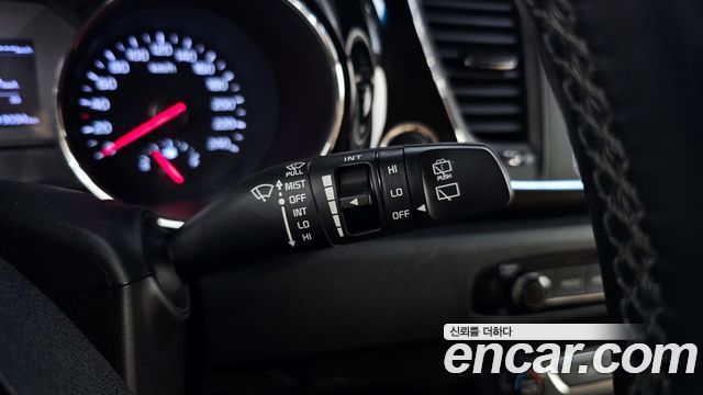 Kia Carnival 9-Seater Hi-Limousine Prestige 2019 — фото 28