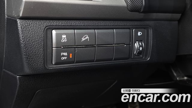 KG Mobility (SsangYong) Rexton Sports Diesel 2.2 2WD Noblesse 2019 — фото 20