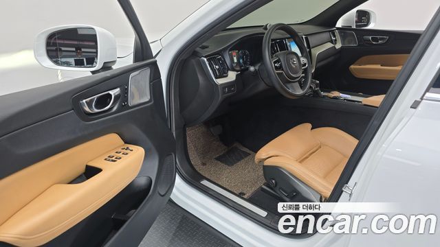 Volvo XC60 (II) D5 Inscription 2018 — фото 10