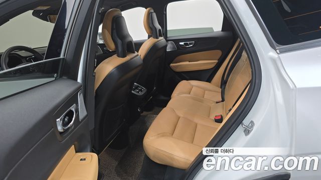 Volvo XC60 (II) D5 Inscription 2018 — фото 11