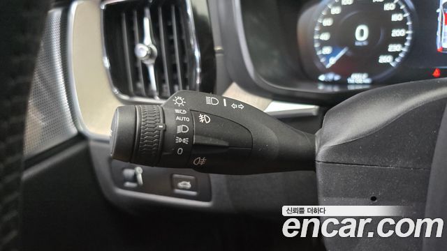 Volvo XC60 (II) D5 Inscription 2018 — фото 20