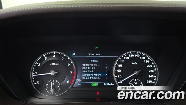 Genesis EQ900 5.0 GDI AWD Prestige 2016 — фото 8