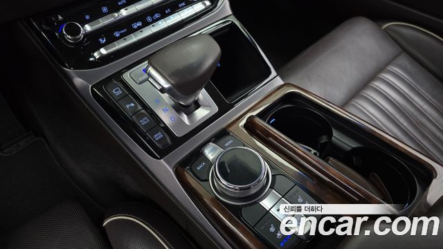 Genesis EQ900 5.0 GDI AWD Prestige 2016 — фото 9