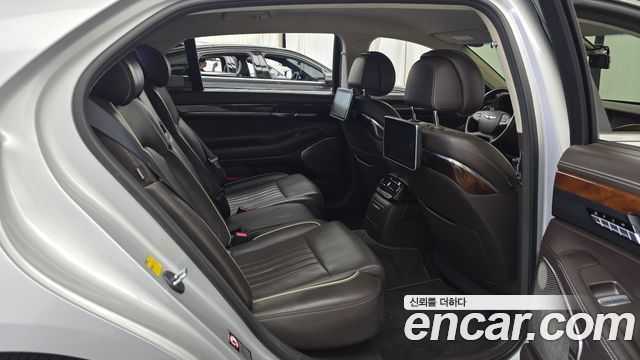 Genesis EQ900 5.0 GDI AWD Prestige 2016 — фото 12