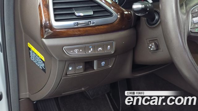 Genesis EQ900 5.0 GDI AWD Prestige 2016 — фото 17