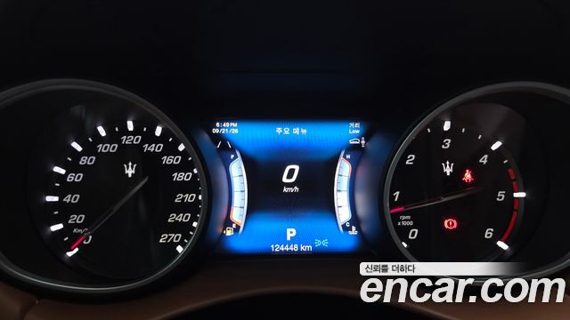 Maserati Levante 3.0 Diesel AWD Sport 2017 — фото 8