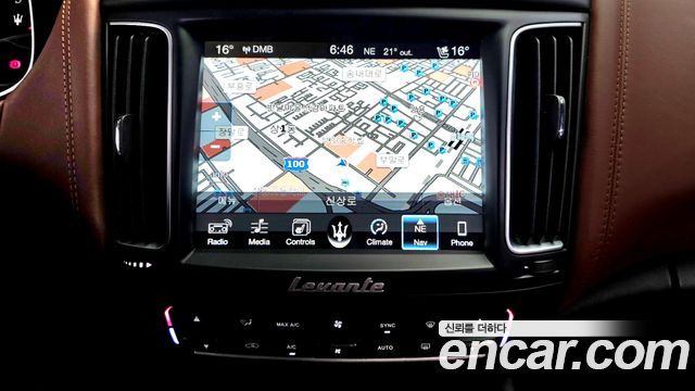 Maserati Levante 3.0 Diesel AWD Sport 2017 — фото 15