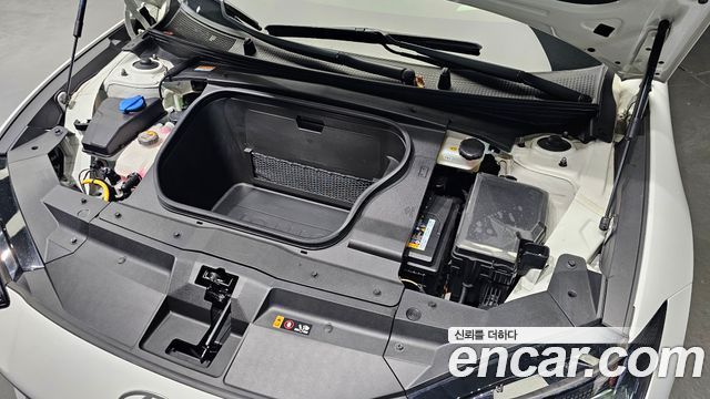 Hyundai Ioniq 6 Long Range Prestige 2025 — фото 6