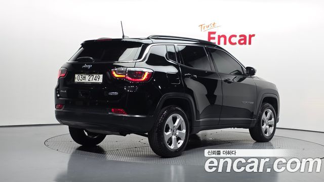 Jeep Compass (II) 2.4 Longitude AWD 2018 — фото 2