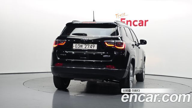 Jeep Compass (II) 2.4 Longitude AWD 2018 — фото 4