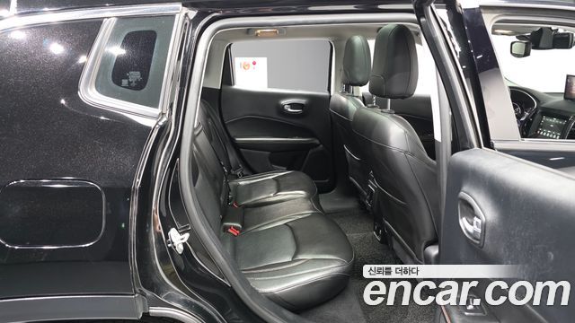 Jeep Compass (II) 2.4 Longitude AWD 2018 — фото 12
