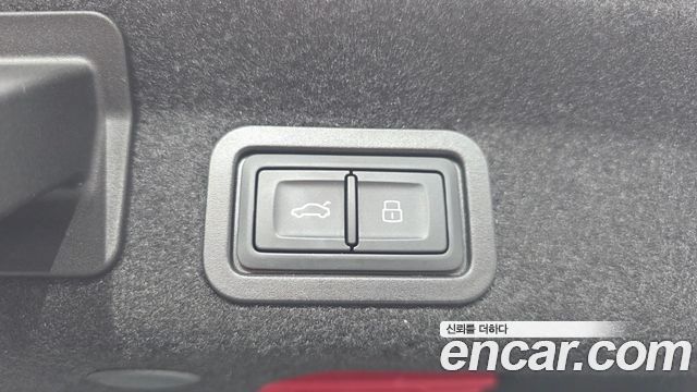 Audi A6 (C8) 40 TDI Quattro Premium 2022 — фото 31
