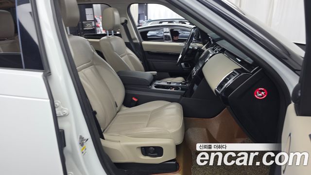 Land Rover Discovery 5 2.0 SD4 SE 2019 — фото 11