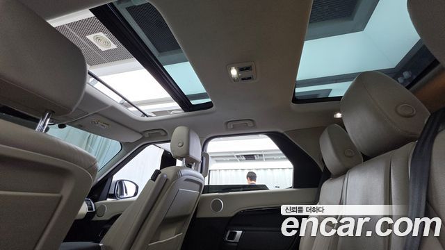 Land Rover Discovery 5 2.0 SD4 SE 2019 — фото 18