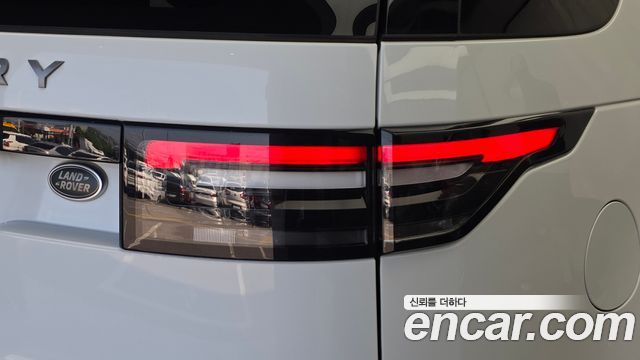 Land Rover Discovery 5 2.0 SD4 SE 2019 — фото 23