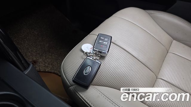 Land Rover Discovery 5 2.0 SD4 SE 2019 — фото 33
