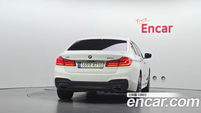 BMW 5 Series (G30) 530i xDrive M Sport Package Plus 2018 — фото 4