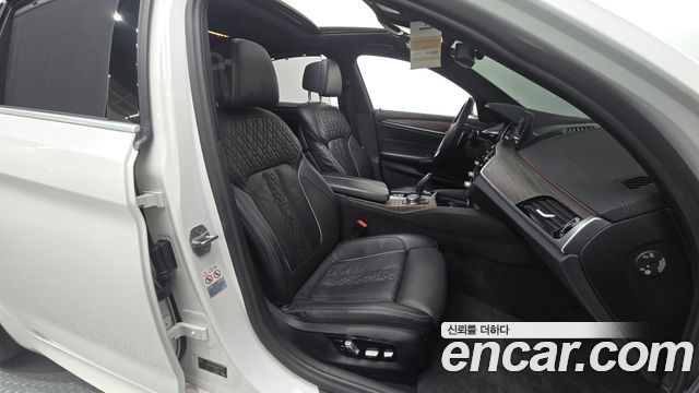 BMW 5 Series (G30) 530i xDrive M Sport Package Plus 2018 — фото 26