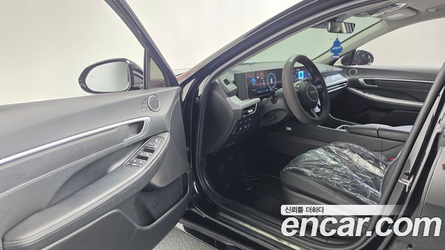 Hyundai Sonata The Edge (DN8) 2.0 Exclusive 2024 — фото 10