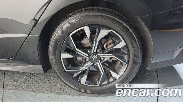 Hyundai Sonata The Edge (DN8) 2.0 Exclusive 2024 — фото 27