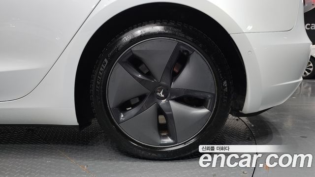 Tesla Model 3 Long Range AWD 2020 — фото 21