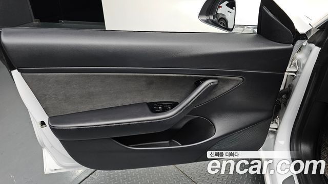 Tesla Model 3 Long Range AWD 2020 — фото 24