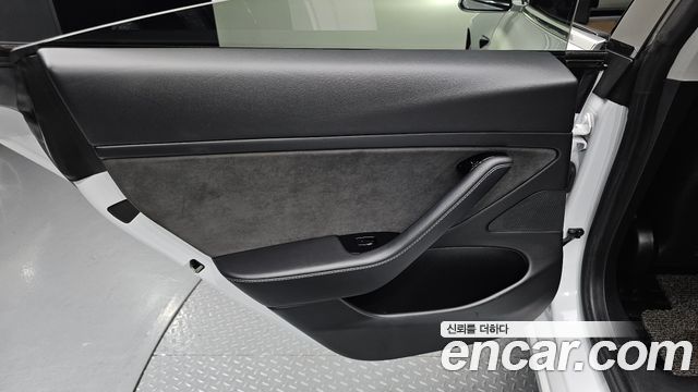 Tesla Model 3 Long Range AWD 2020 — фото 25