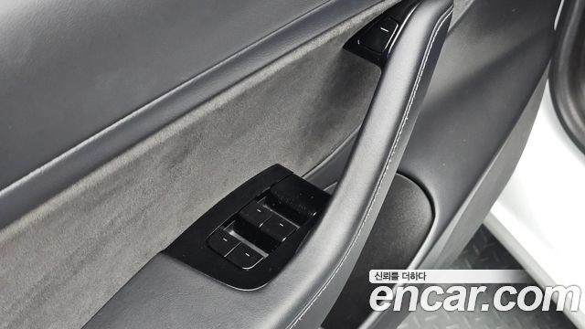 Tesla Model 3 Long Range AWD 2020 — фото 28