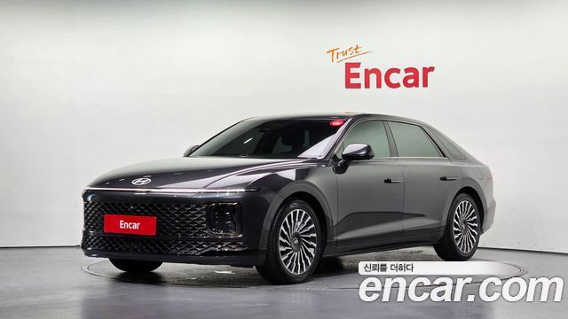 Hyundai Grandeur (GN7) 2,5 Gasoline 2WD Calligraphy 2024 — фото 1