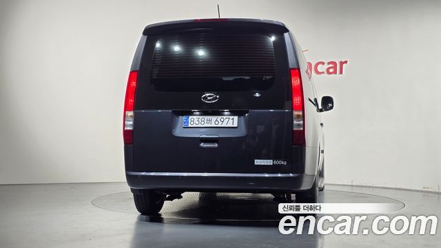 Hyundai Staria Cargo 5-Seater Modern 2023 — фото 4