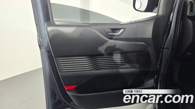 Hyundai Staria Cargo 5-Seater Modern 2023 — фото 24