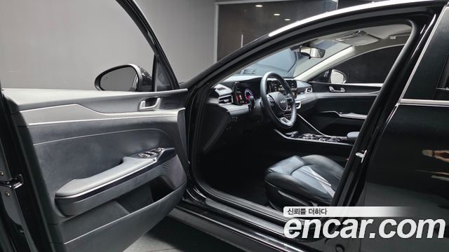 Kia K5 (III) 2.0 Trendy 2022 — фото 10