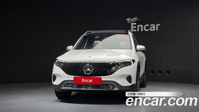 Mercedes-Benz EQB (X243) EQB300 4MATIC Progressive 2026 — фото 3