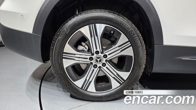 Mercedes-Benz EQB (X243) EQB300 4MATIC Progressive 2026 — фото 5