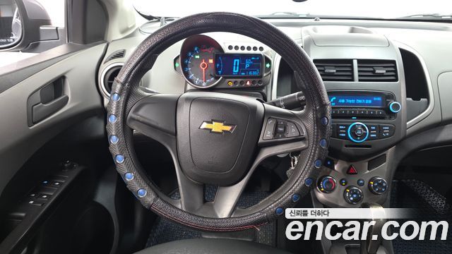 Chevrolet Aveo Hatchback LS Deluxe 2012 — фото 13