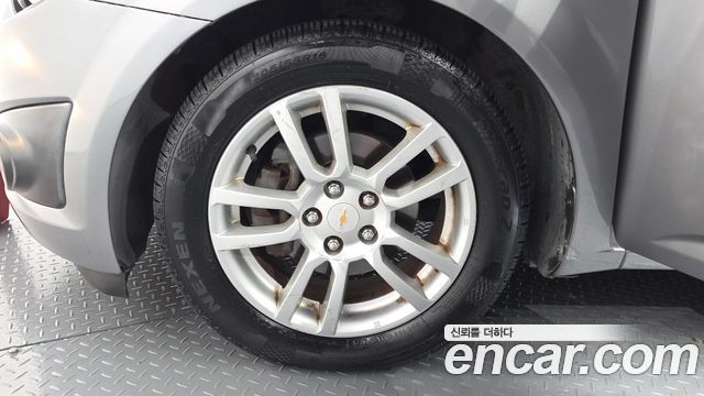 Chevrolet Aveo Hatchback LS Deluxe 2012 — фото 21