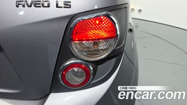 Chevrolet Aveo Hatchback LS Deluxe 2012 — фото 23