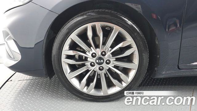 Kia K7 Premier 3.0 GDI Noblesse 2020 — фото 5