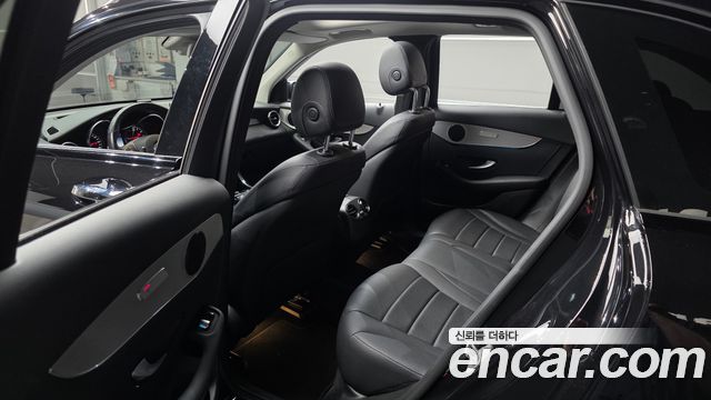 Mercedes-Benz GLC-Class (X253) GLC350e 4MATIC Premium 2019 — фото 19