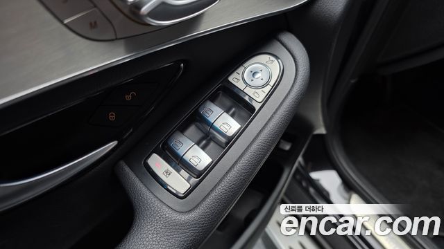 Mercedes-Benz GLC-Class (X253) GLC350e 4MATIC Premium 2019 — фото 35