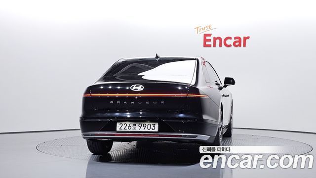 Hyundai Grandeur (GN7) 2,5 Gasoline 2WD Exclusive 2023 — фото 4