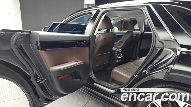 Hyundai Grandeur (GN7) 2,5 Gasoline 2WD Exclusive 2023 — фото 12