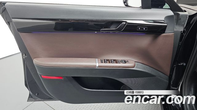 Hyundai Grandeur (GN7) 2,5 Gasoline 2WD Exclusive 2023 — фото 24