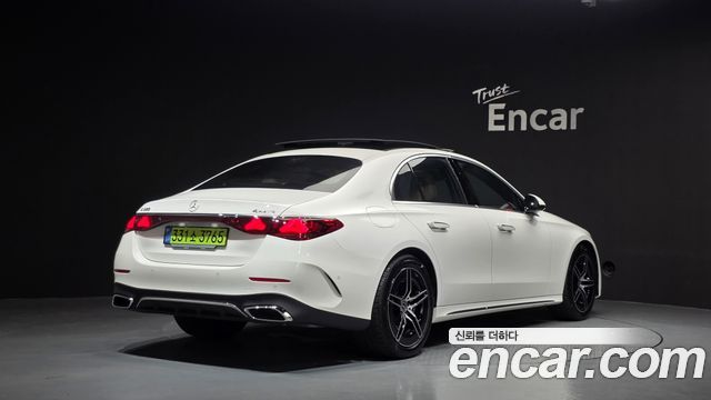 Mercedes-Benz E-Class (W214) E300 4MATIC AMG Line 2026 — фото 2