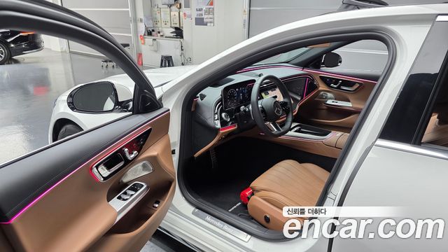 Mercedes-Benz E-Class (W214) E300 4MATIC AMG Line 2026 — фото 10