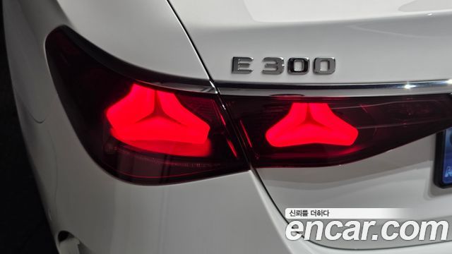 Mercedes-Benz E-Class (W214) E300 4MATIC AMG Line 2026 — фото 23