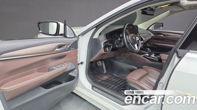 BMW 6 Series GT (G32) 630i xDrive Luxury 2022 — фото 10