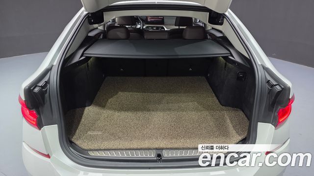 BMW 6 Series GT (G32) 630i xDrive Luxury 2022 — фото 23