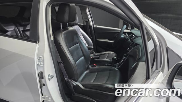Chevrolet Trax 1.4 Premier 2018 — фото 12