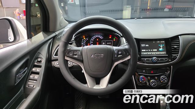 Chevrolet Trax 1.4 Premier 2018 — фото 13